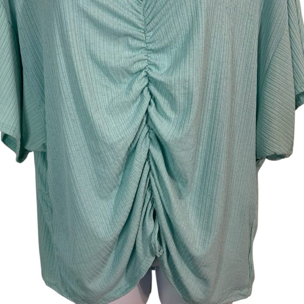 LEXINGTON AVENUE Ruched Front Ribbed Short Sleeve Top - Picture 4 of 6